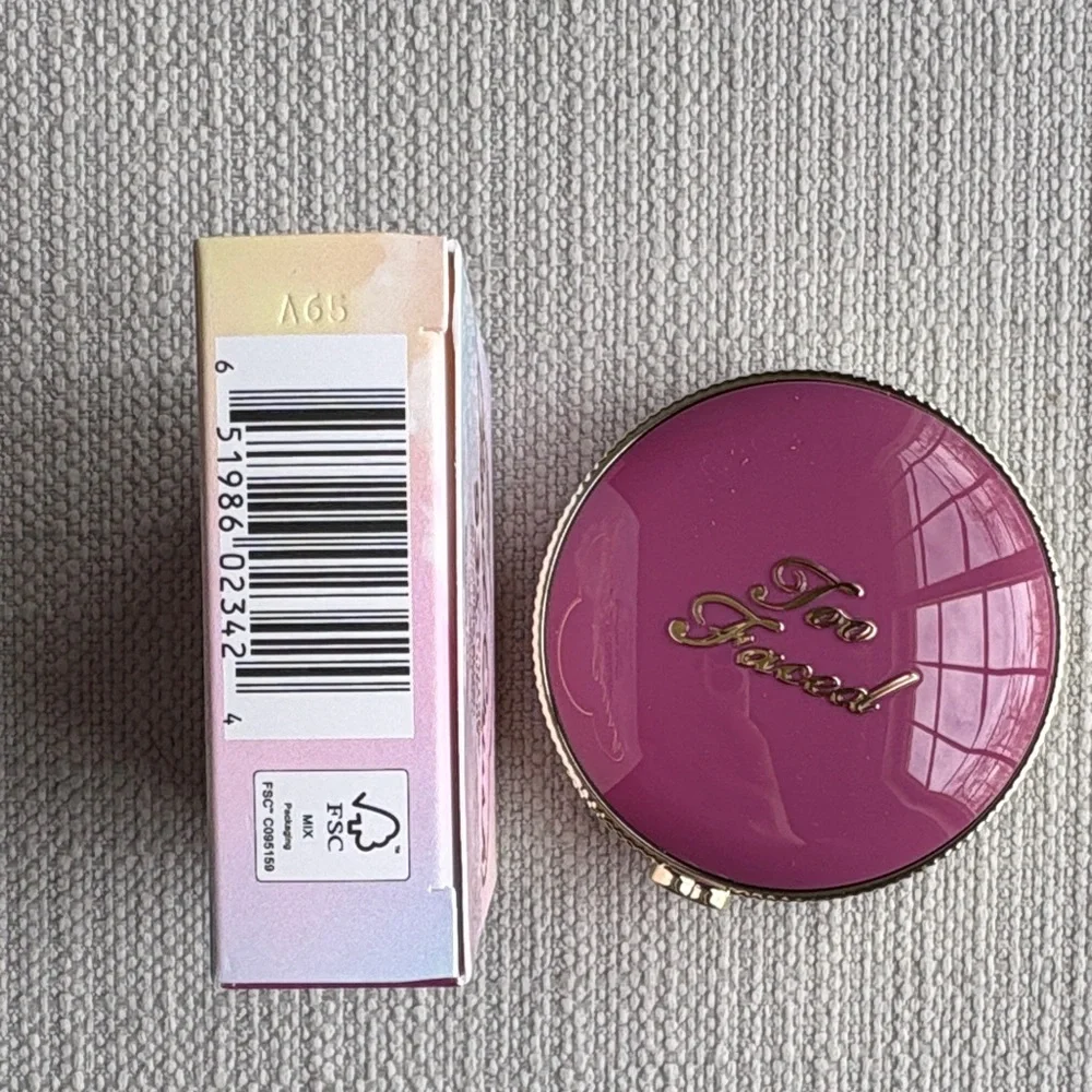 Too Faced Cloud Crush Blurring Blush - berry dreamy